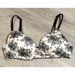 Victoria Secrets 32C No Underwire Adjustable Bra Straps Floral